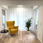 Apartment Exclusive Wohunung Direkt Am Rhein 1.5 Km Von Der Messe *