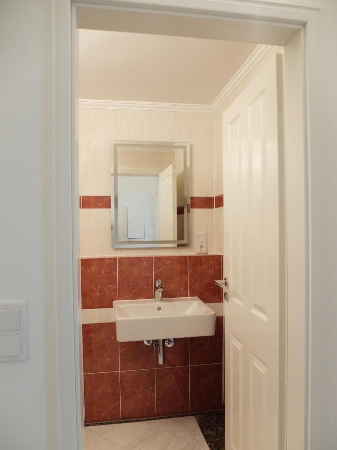 Apartment Exklusive 104 M2 Direkt Am Rhein 1 Km Von Der Messe *