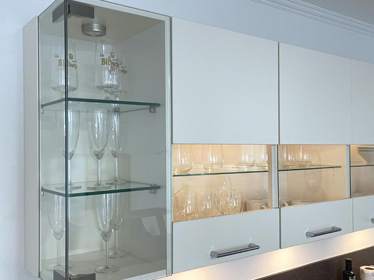 Apartment Exklusive 104 M2 Direkt Am Rhein 1 Km Von Der Messe *