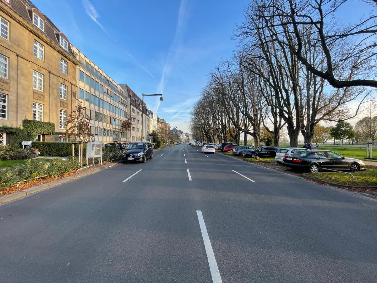 Apartment Exclusive Wohunung Direkt Am Rhein 1.5 Km Von Der Messe