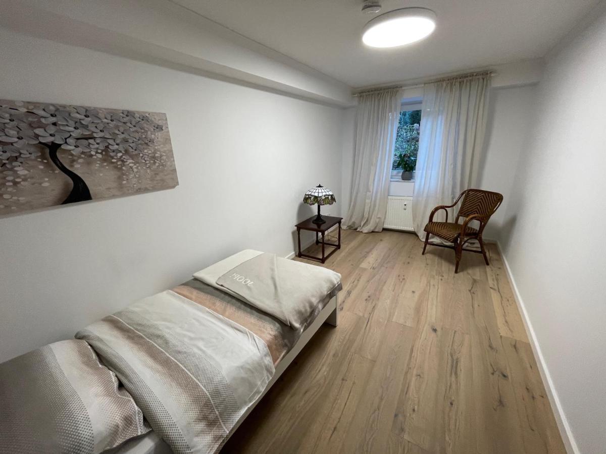 Exclusive Wohunung Direkt Am Rhein 1.5 Km Von Der Messe Düsseldorf